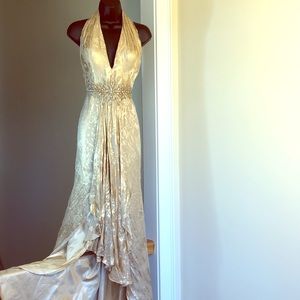 TERANI sz 6 gold crystal burnout silk velvet prom